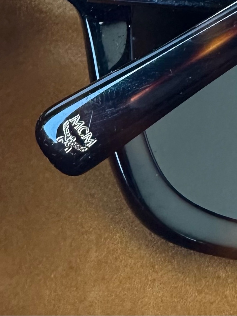 Full Inclusion MCM Havana Tortoiseshell Sunglasses - Authenticated by Poizon - Picture 11 of 13